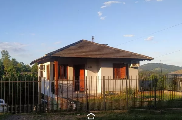 CASA NO BAIRRO PLANALTO