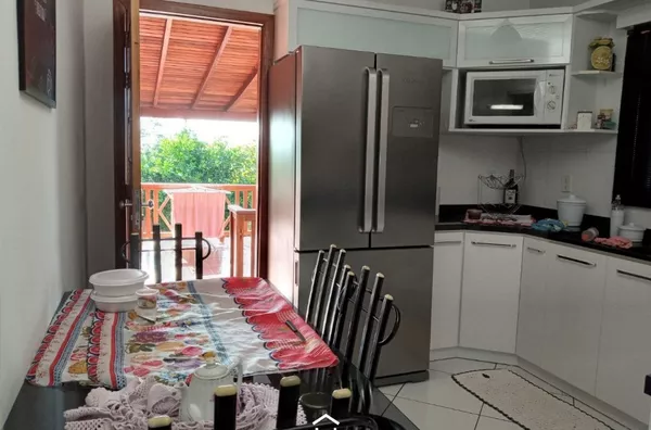 CASA NO BAIRRO XV DE JUNHO