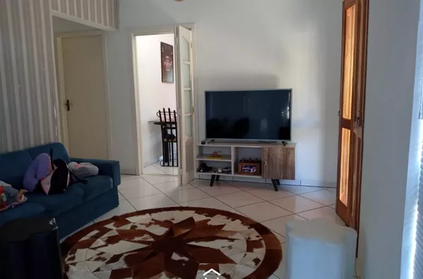 CASA NO BAIRRO XV DE JUNHO