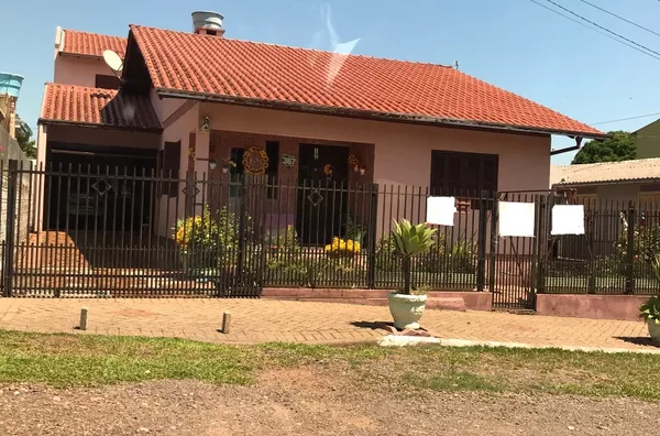 CASA com SOBRADO NO BAIRRO NOVA PAROBÉ