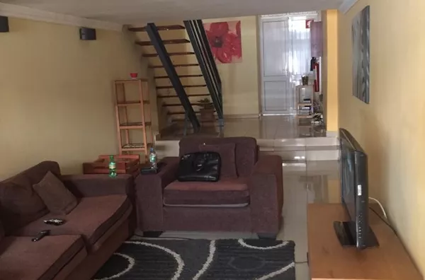 Guest House Mobilada no Huambo 7 Quartos