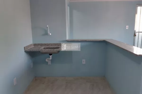 Kitinete / conjugados reformado em Brás de Pina