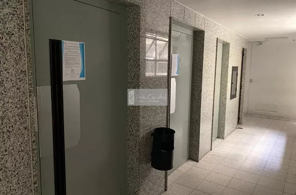 Sala comercial à venda 25 m² - Praça do Carmo