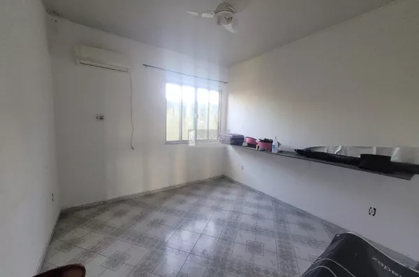 VENDO CASA Independente 3 Qtos, 1 Suíte 240m² área construida- Pavuna