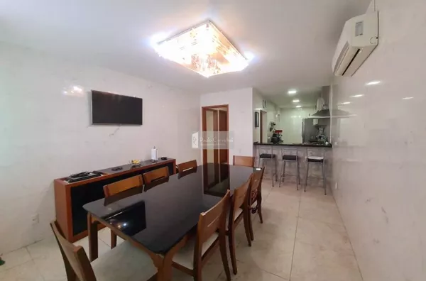 Maravilhosa Casa à Venda 4 Qtos + DEP, 220m² - Vista Alegre