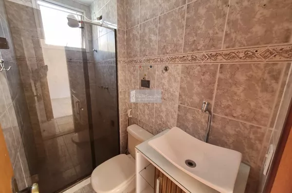 VENDO Apartamento TÉRREO 2 Qtos, 51m² + VAGA - Irajá 