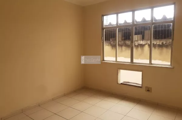 VENDO ótimo APARTAMENTO 2 Qtos + DEP completa - Braz de Pina 