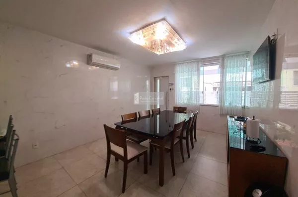 Maravilhosa Casa à Venda 4 Qtos + DEP, 220m² - Vista Alegre