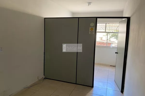 Sala comercial à venda 25 m² - Praça do Carmo