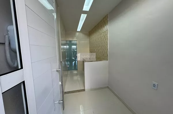 ALUGUEL de Excelente Apartamento  tipo CASA 2 Qtos, 50 m² - Irajá 