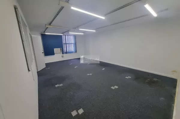 ALUGO EXCELENTE SALA COMERCIAL 150 m² - Centro - RJ
