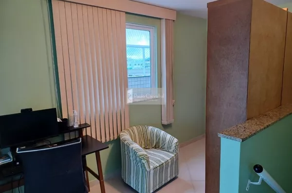 Cobertura duplex à venda 3 Qtos/ 2 Suítes + DEP completa - Vila da Penha