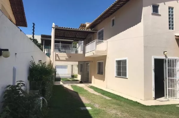 Casa Dupléx com 5 suítes - 370m² - à venda em Messejana