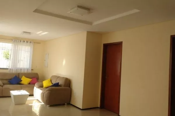 Casa Dupléx com 5 suítes - 370m² - à venda em Messejana