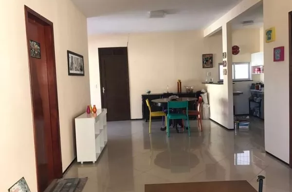 Casa Dupléx com 5 suítes - 370m² - à venda em Messejana