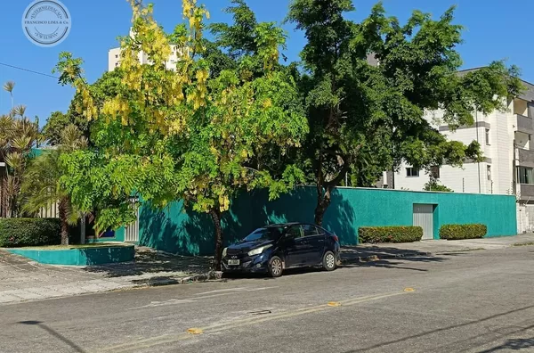 Exuberante e Potencial Patrimônio a venda