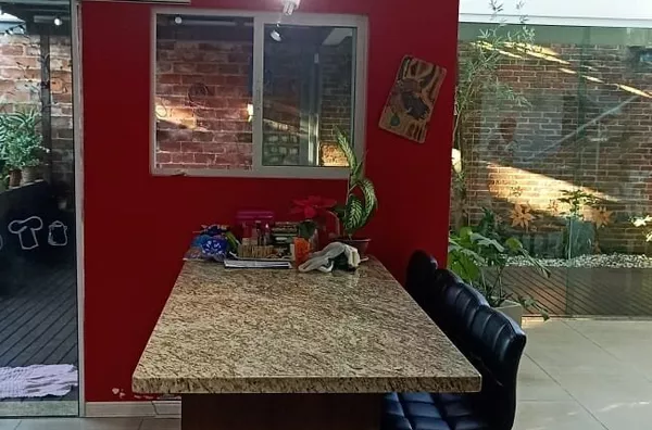  Belíssima casa a venda ,bairro Nossa Senhora Aparecida