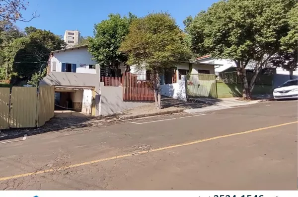 Casa com terreno gigante no coração de Francisco Beltrão!