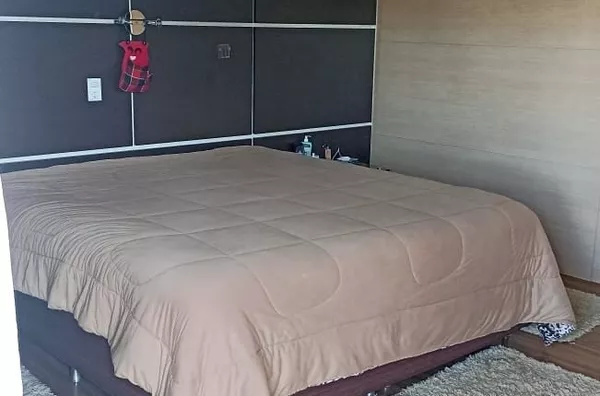  Belíssima casa a venda ,bairro Nossa Senhora Aparecida