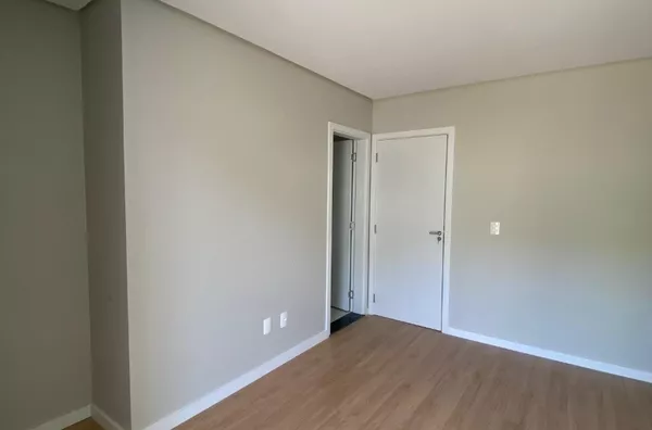 Sobrado para venda, 3 quarto(s),  Sadia, Francisco Beltrão