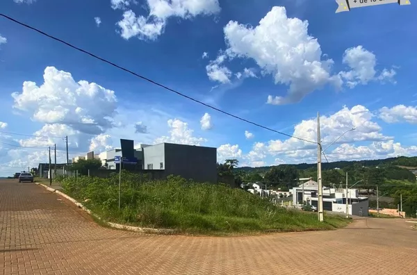 CORSO MARMELEIRO - INVISTA NO SEU FUTURO. 