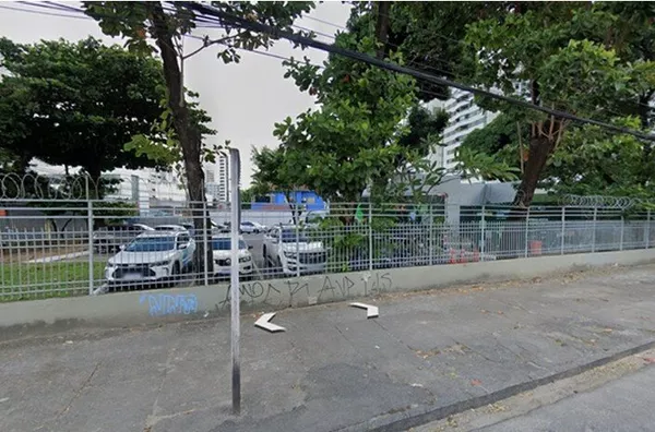 Prédio comercial para aluguel,  Caxanga, Recife