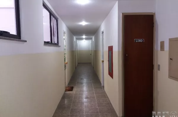 Sala no centro de Olaria