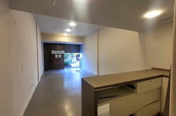 Loja 02 Ed. Francisco Ramos