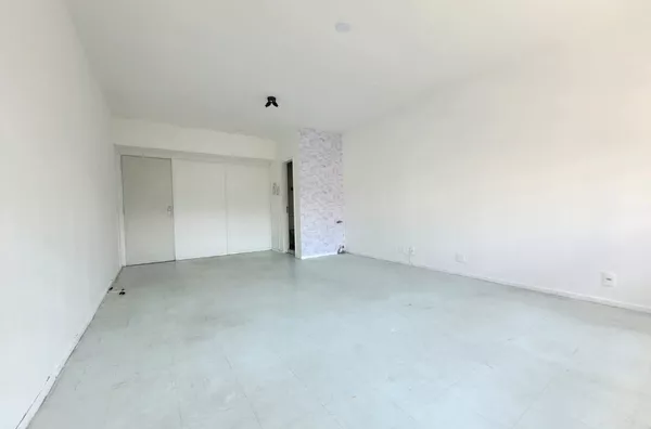 Sala 08 Shopping Roseiral II