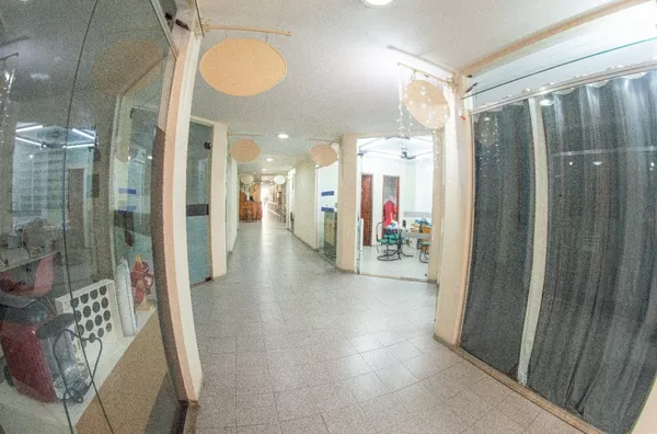 Sala no centro de Olaria