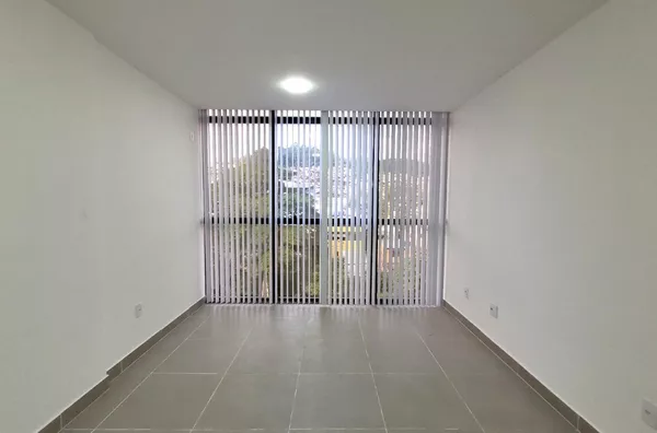 Sala comercial 219 Centro empresarial Boulevard