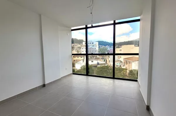 Sala comercial 207, Centro empresarial Boulevard 