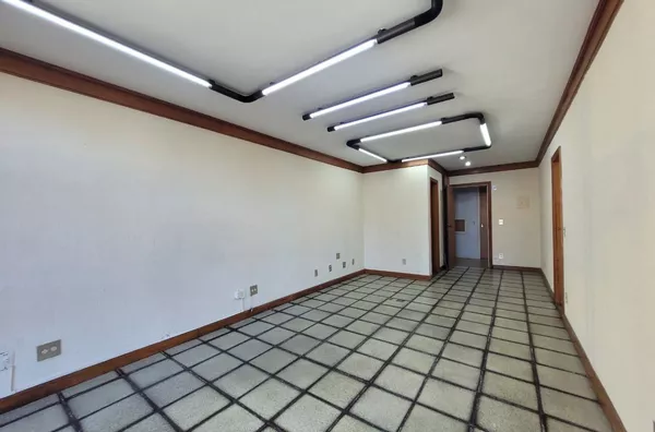 Sala Dupla 202 e 203 Ed. José Ruiz Bolea,  Centro, Nova Friburgo
