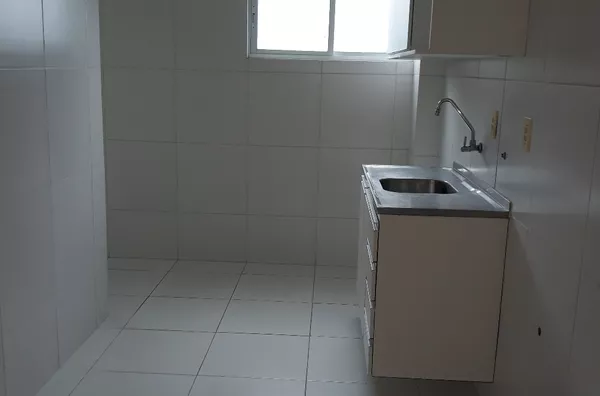 Apartamento para Venda Icarai com 03 quartos, sendo uma suite, armarios, banheiro social.