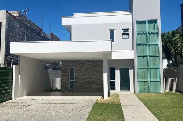 Casa Duplex 270m² no Eusébio em Rua Santa Rita de Cássia, 100  04 suítes, + dep.  vagas, piscina, Condomínio Fechado  -  À VISTA ou FINANCIADA