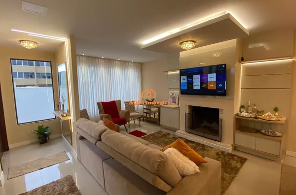 Sobrado para venda, 2 quarto(s),  Laranjal, Pelotas