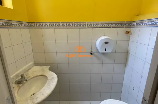 Sobrado para aluguel, 3 quarto(s),  Centro, Pelotas