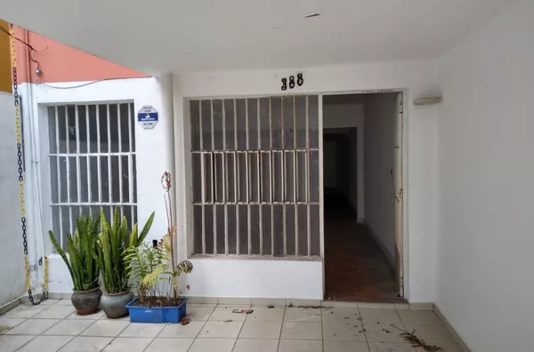 Casa 200m² - 04 Dormitórios - Bairro Mirandópolis