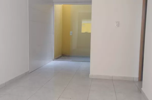 Casa em condomínio - 46 m² - 02 Dormitórios - Itaquera