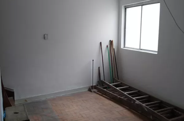 Casa 200m² - 04 Dormitórios - Bairro Mirandópolis