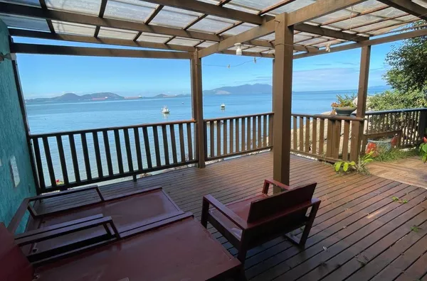 strada margem da linha do trem, bairro do Sahy em Mangaratiba/RJ