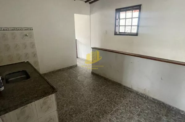 Rua 15 De Novembro, apto 03, Centro de Mangaratiba/RJ