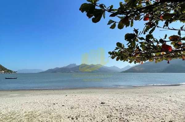Av. Rio de Janeiro, orla da Praia do Saco, Mangaratiba-RJ