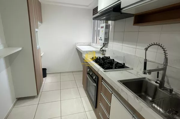 Apartamento em condomínio 2 quartos, Curicica/RJ