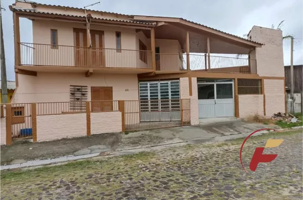 Sua casa na praia ! Imbé/RS. Não perca essa oportunidade. Aceita carro no negócio.