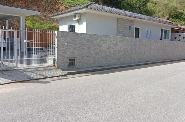 Casa para venda em São Pedro De Alcântara/SC