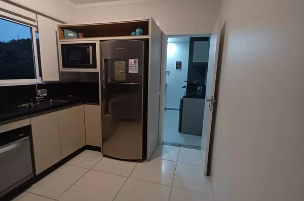 Excelente casa de alvenaria no Centro de São Pedro de Alcântara