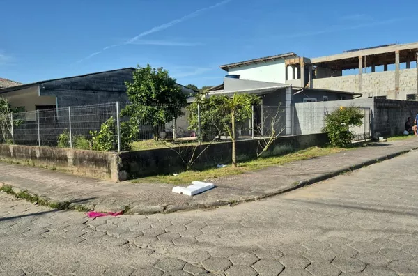 Casa para venda em Forquilhas São José
