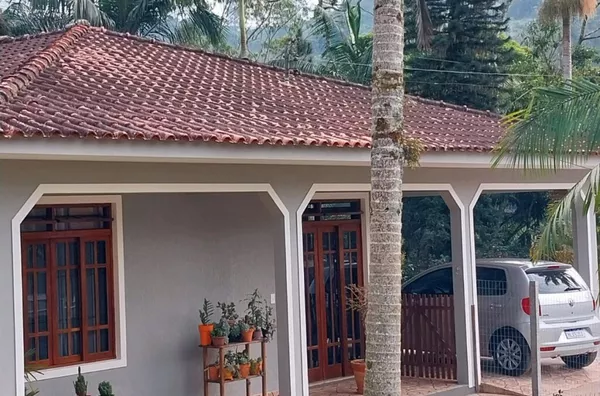 Casa para venda no bairro Colônia Santana, São José/SC