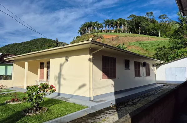 Casa para venda no centro de São Pedro De Alcântara/SC